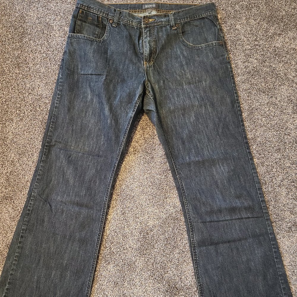 RW&CO Men's Dark Wash Blue Jeans